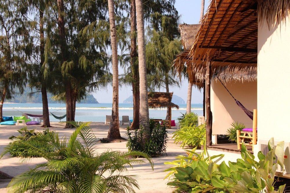 Angkana Hotel 3*