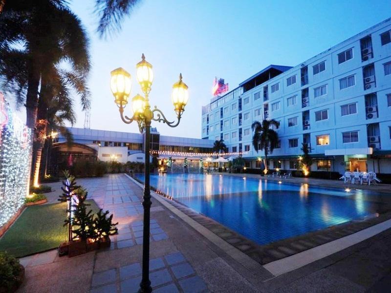 New Travel Hotel