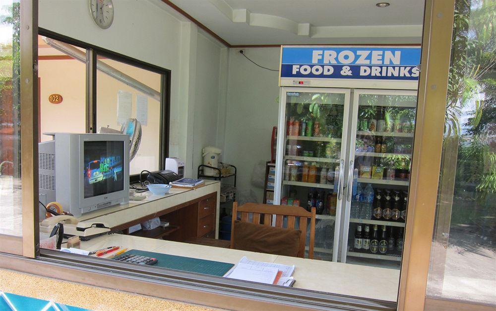 Oasis Hostel *