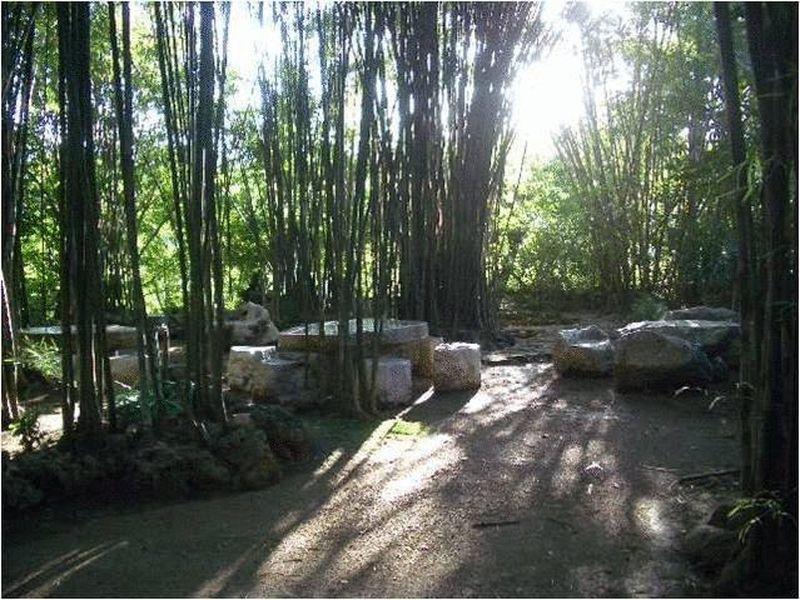 Momchailai Forest Retreat 2*