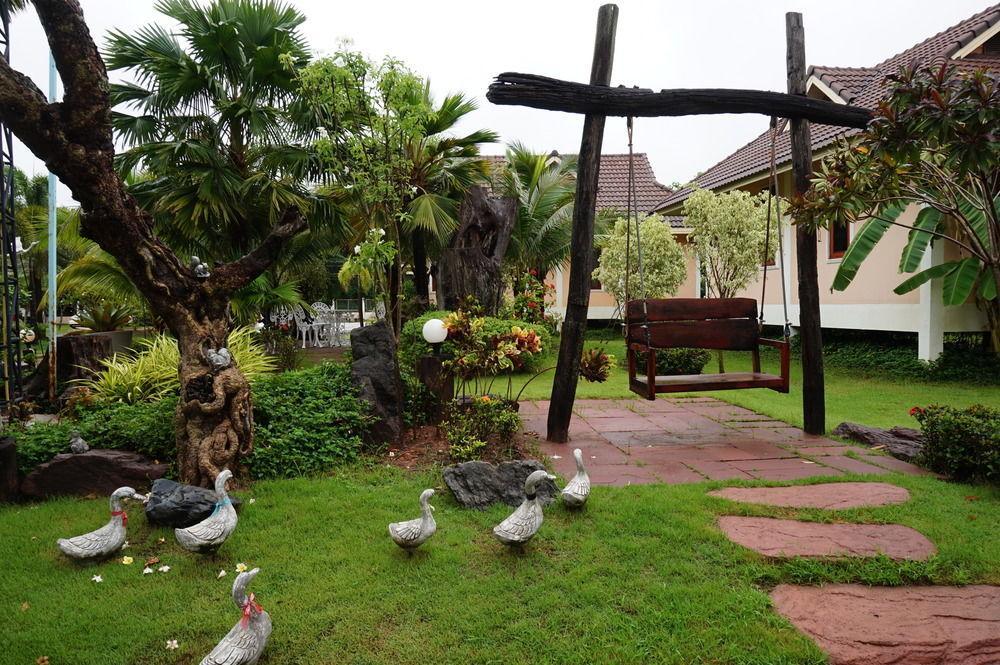 Porntip Resort