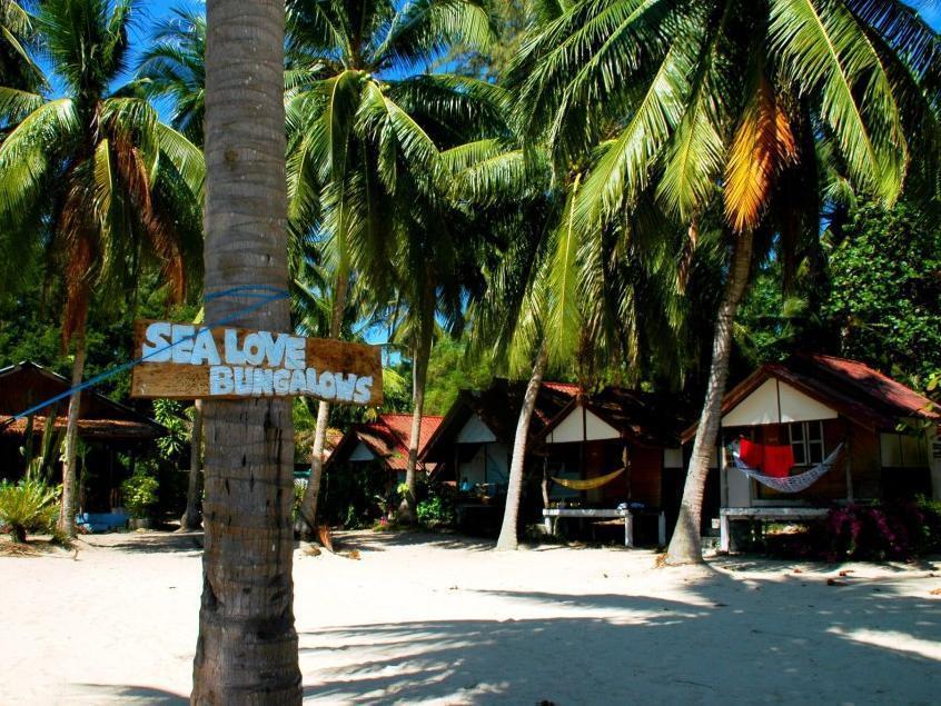 Sea Bar & Resort Baan Tai