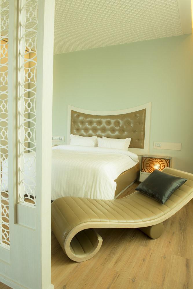 The Beverly Hills 4*
