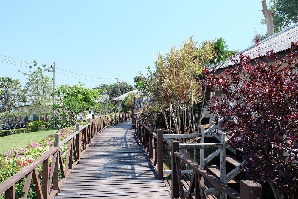 Samed Cliff Resort