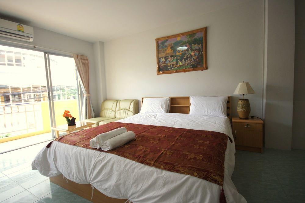 Malee Beach Guest House Hotel Bang Lamung