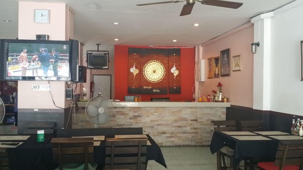 Malee Beach Guest House Hotel