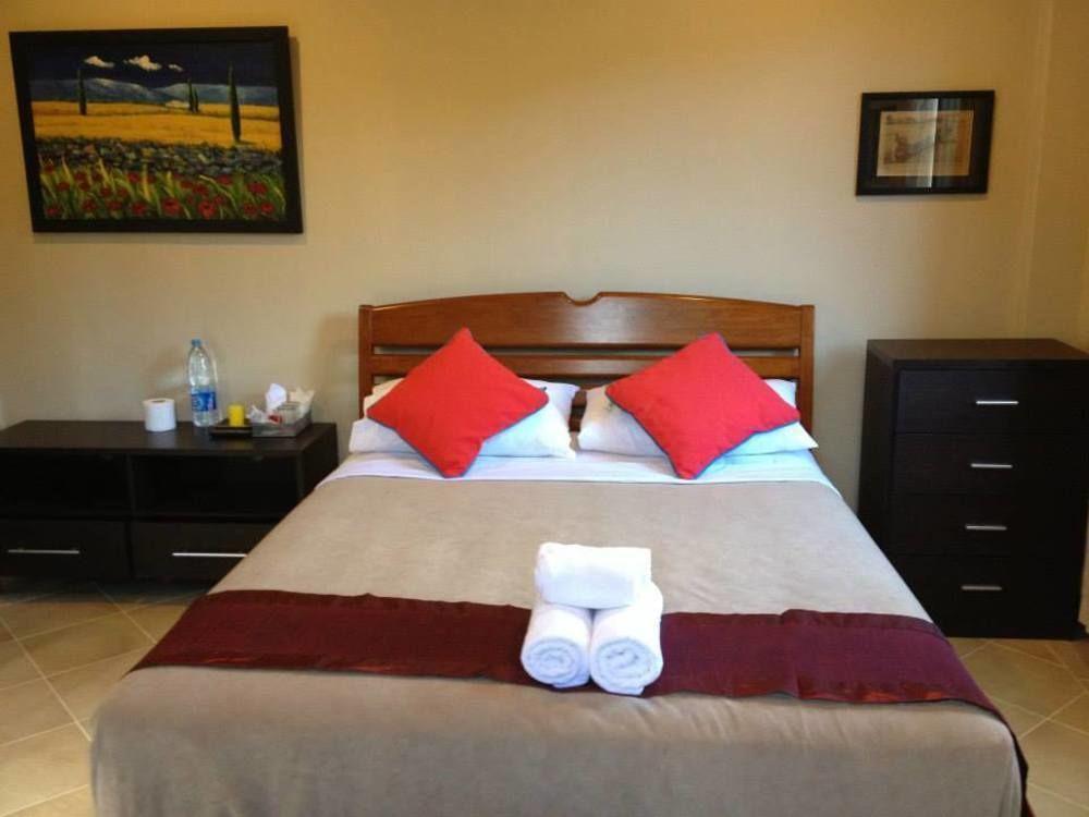 Pong Yang Farm And Hotel 2*