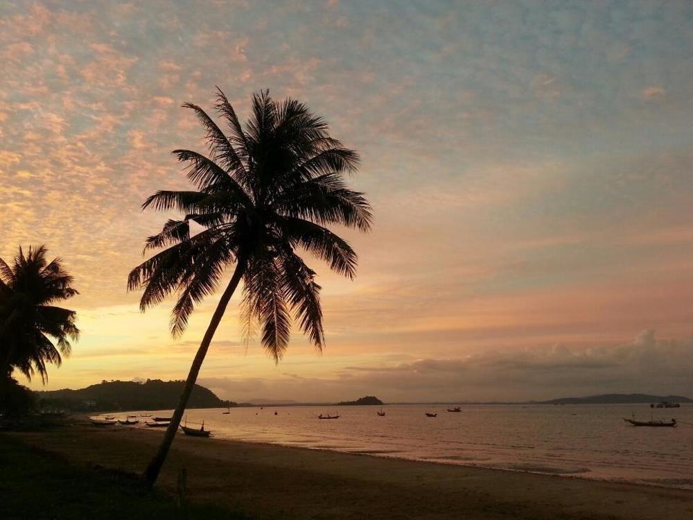 Star Light And Restaurant 3* Chumphon