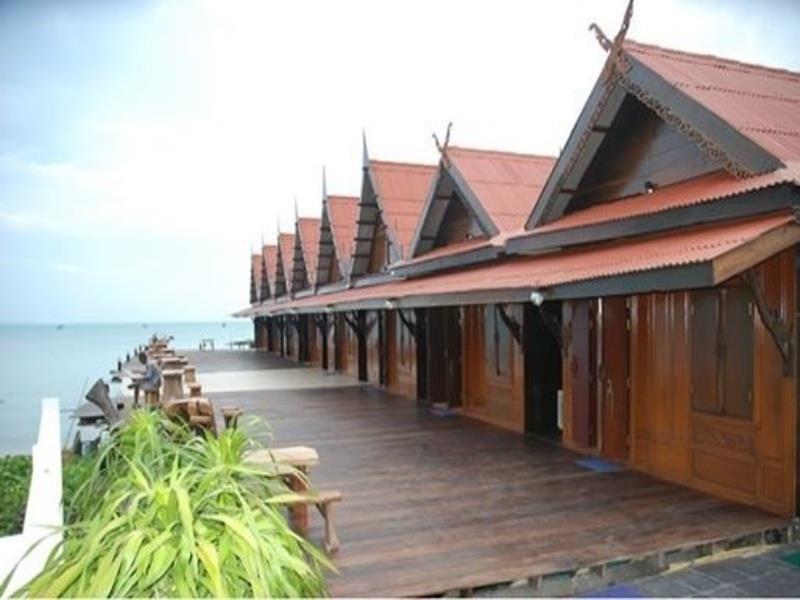 Ruenton Hotel Sattahip