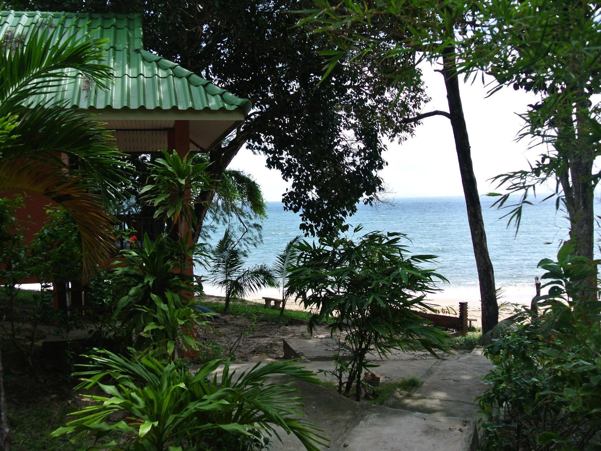 Chomjan Resort