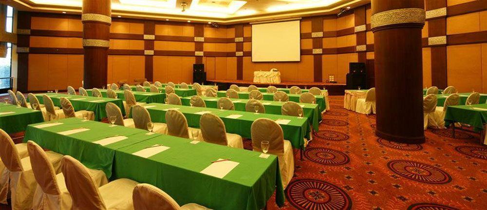 The Grand Riverside Hotel 3*