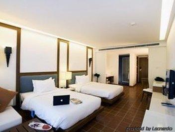The Sea Patong 3*
