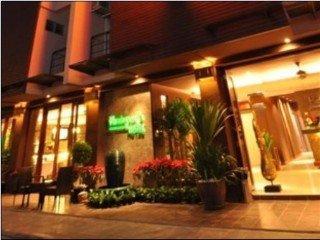 Hemingway's 3*
