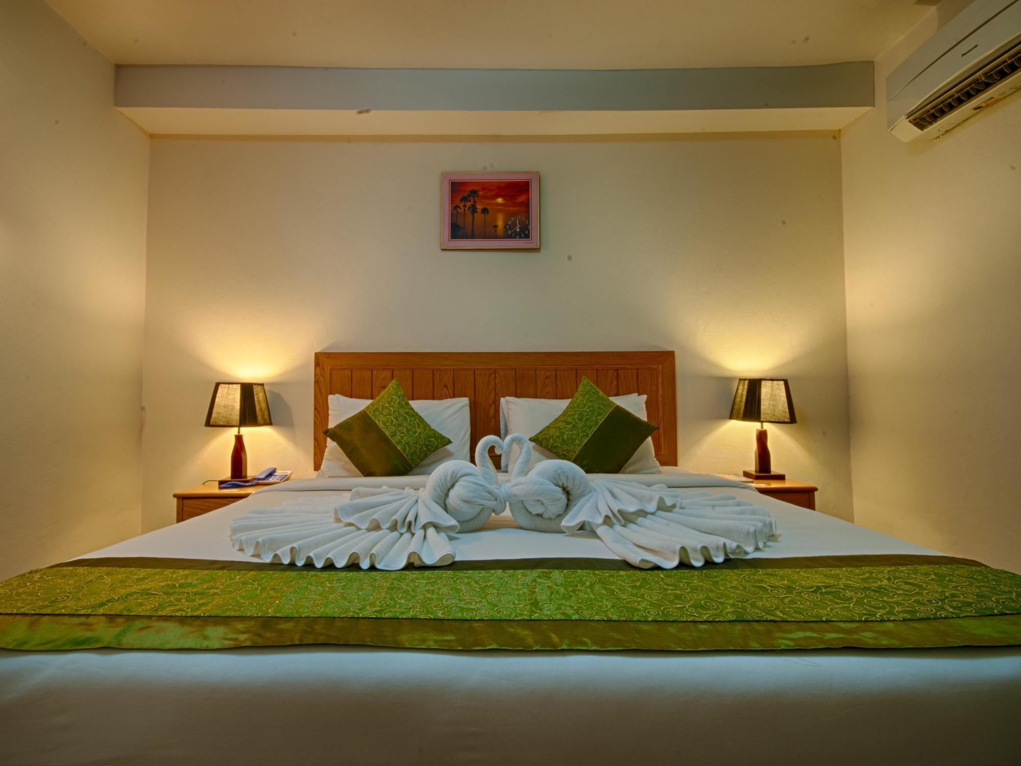Tm Land Hotel