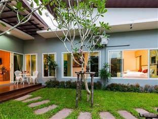 Irawan House Villa *