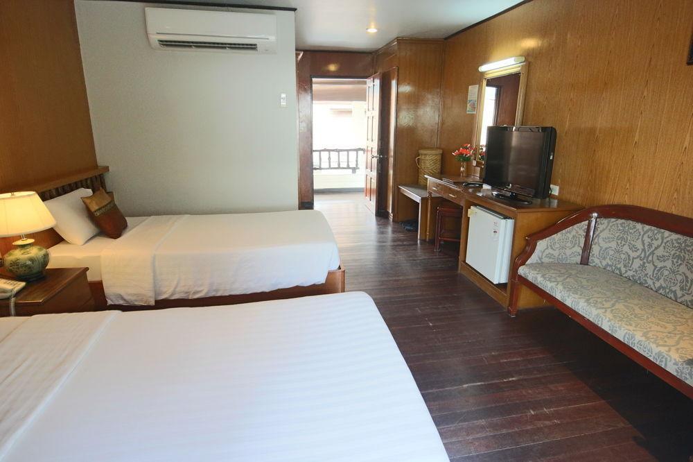 Phi Phi Inn *