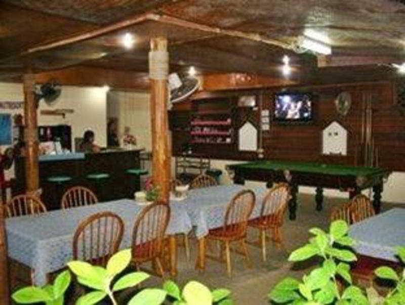 Club Coconut Resort 2*