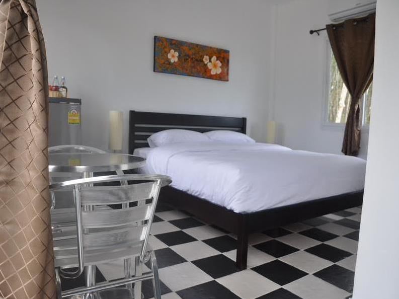 Sabai Pak Meng Hotel