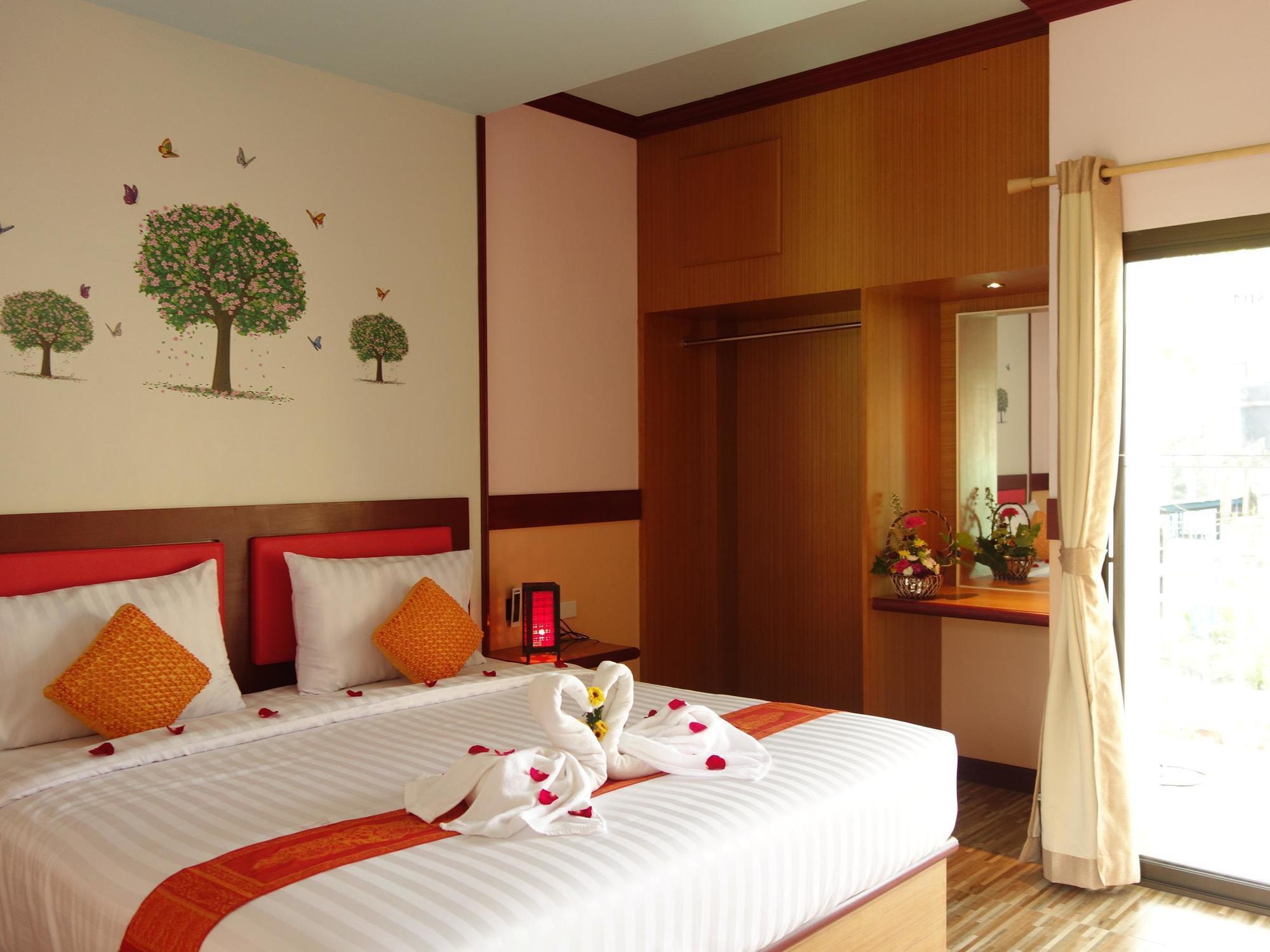 Airport Phuket Garden Resort 3*