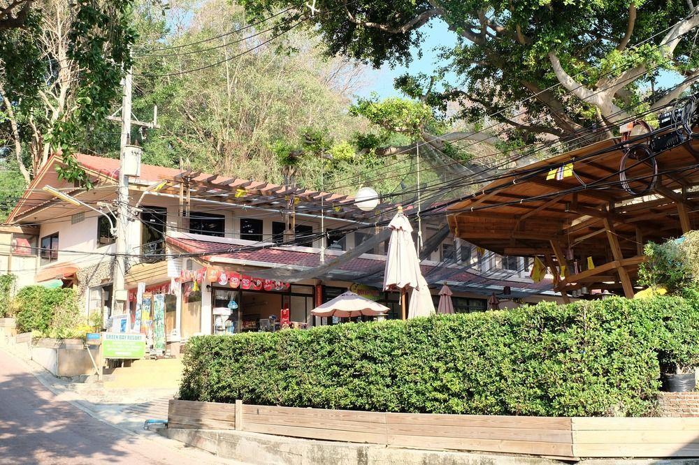 Bay Samed Resort