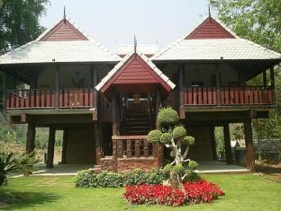 Baanklangdoi Hotel