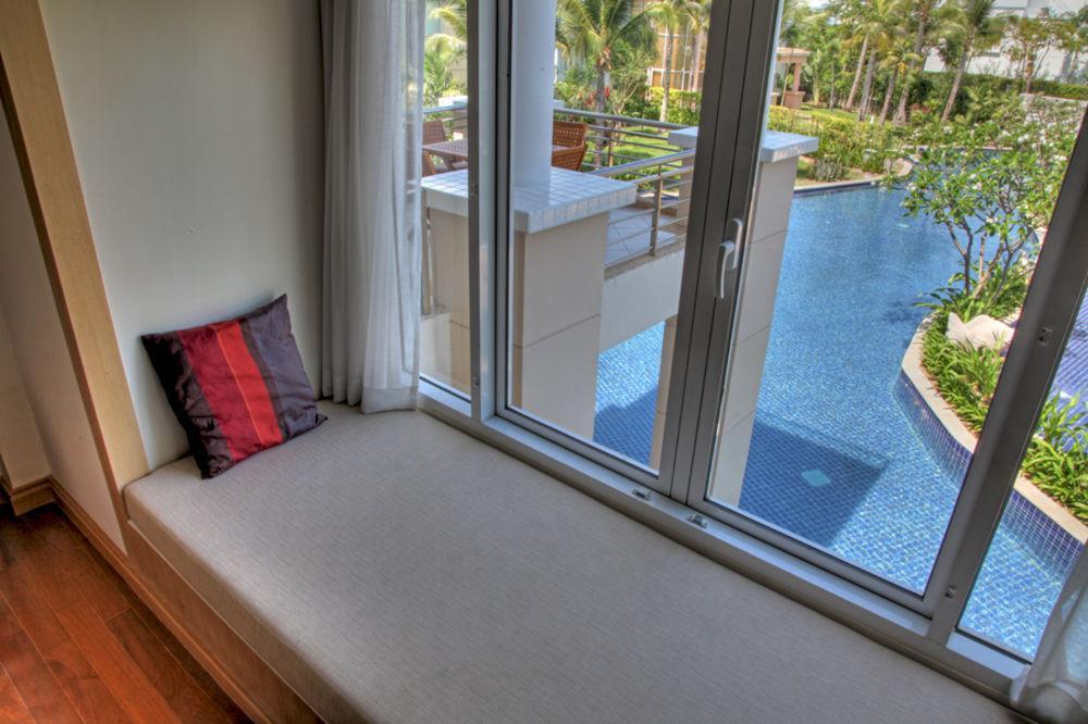 Blue Lagoon Hua Hin Resort 5*
