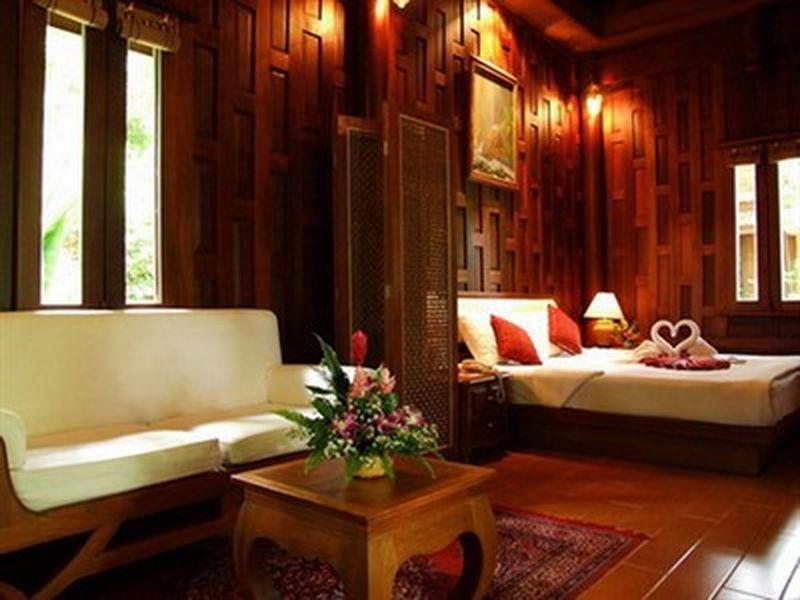 Petchvarin And Resort 3*