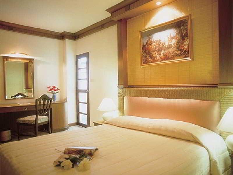 Golden Cliff House Pattaya