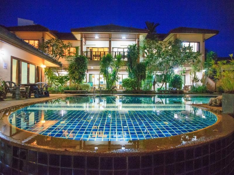 Oasis Hakuna Matata Hotel