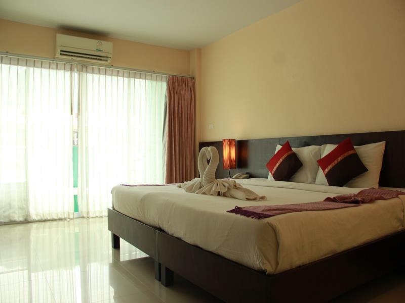 Harvest House Hotel