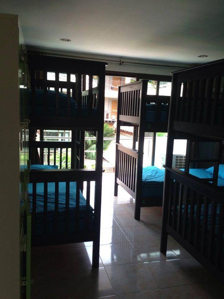 Baan Smile Place Hostel *