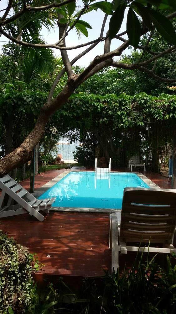 Casa Papaya Hotel