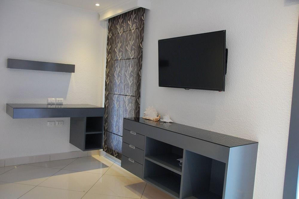 Sirikarn & Luxury Hotel Pattaya