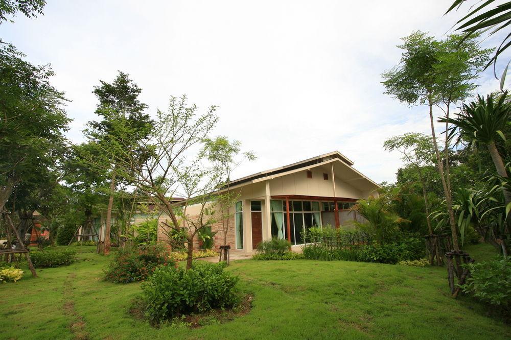 Nana Hotel Kaeng Krachan
