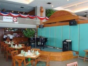Siam Center 3*