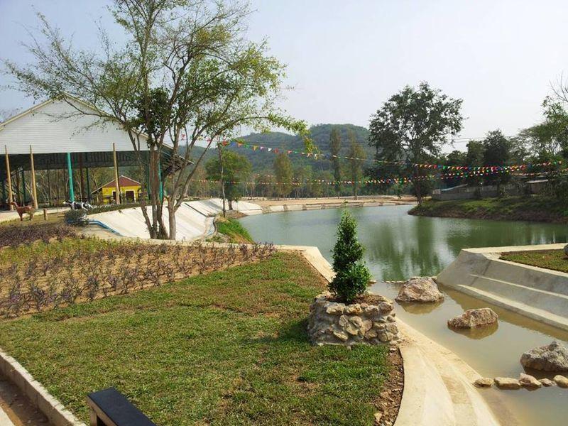 Baanraisooksangchan Resort 3*