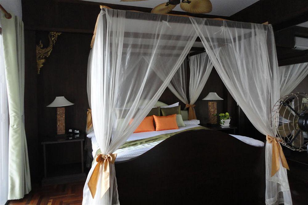 Baan Caruso Apartment *