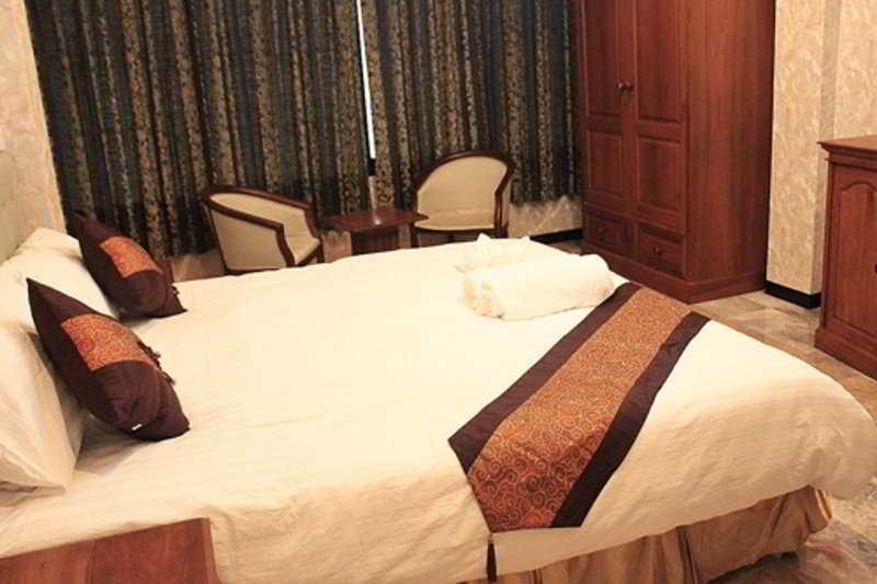 Heaven Hotel Cha-Am