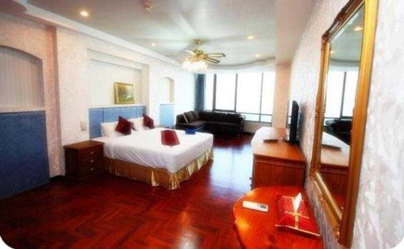 Heaven Hotel