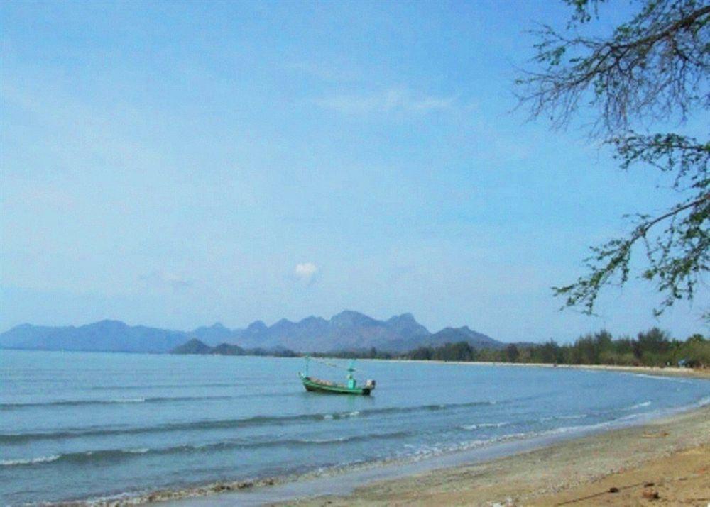 Pranburi Cabana Resort Resort