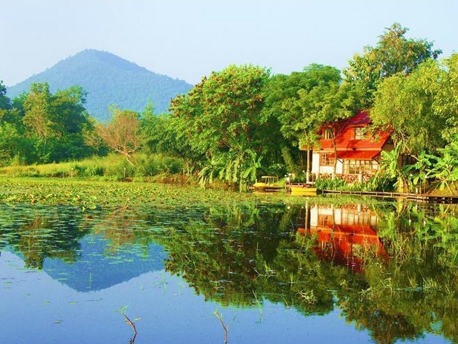 Golden View Boutique Resort