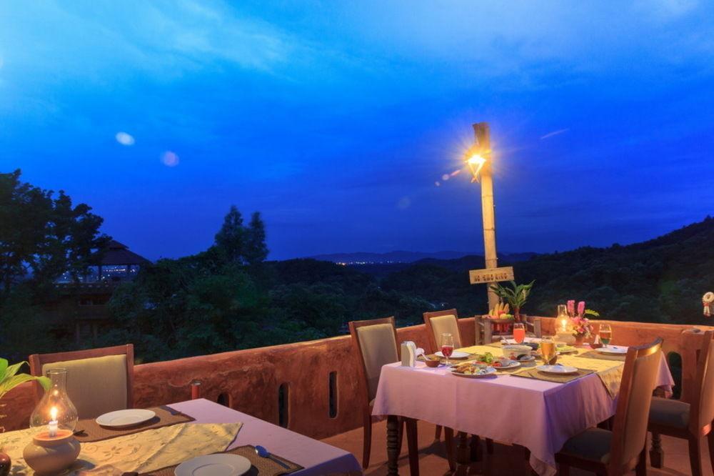 Monmaen & Resort 3*