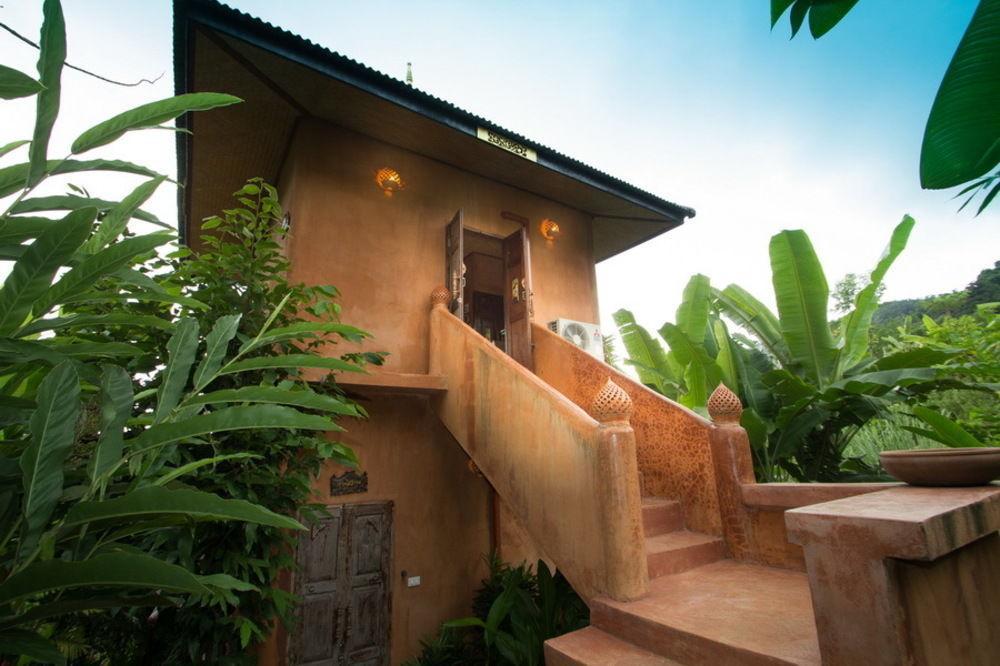 Monmaen & 3* Chiang Rai