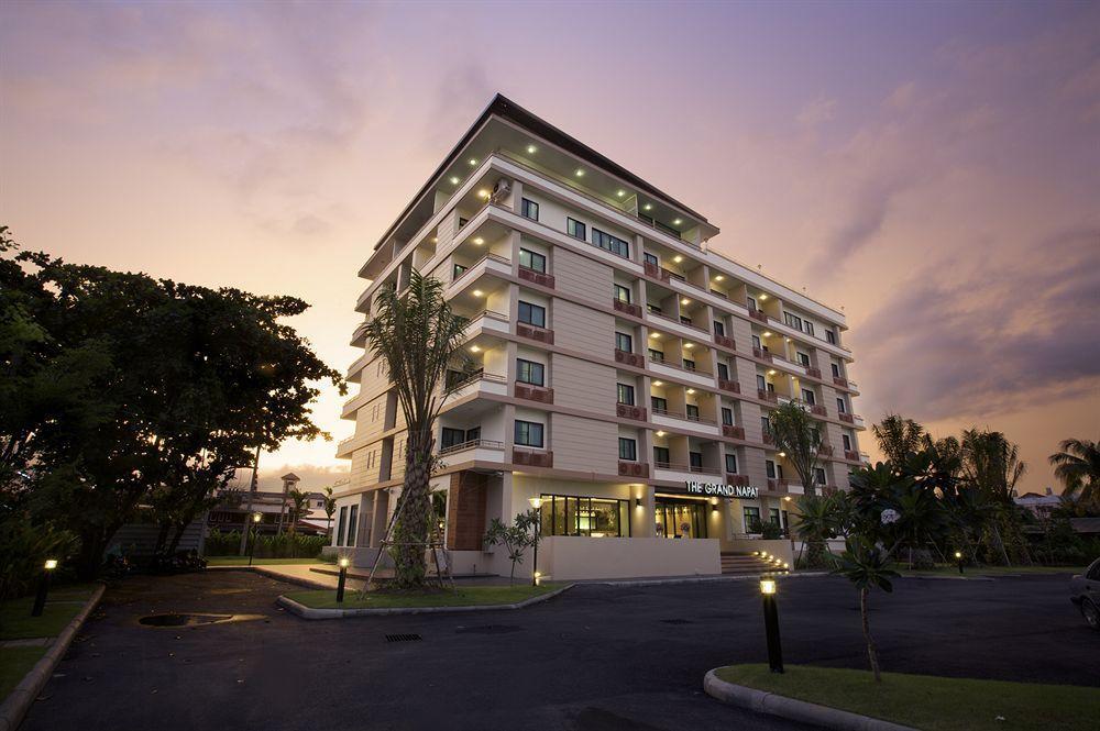 The Grand Napat Aparthotel Chiang Mai