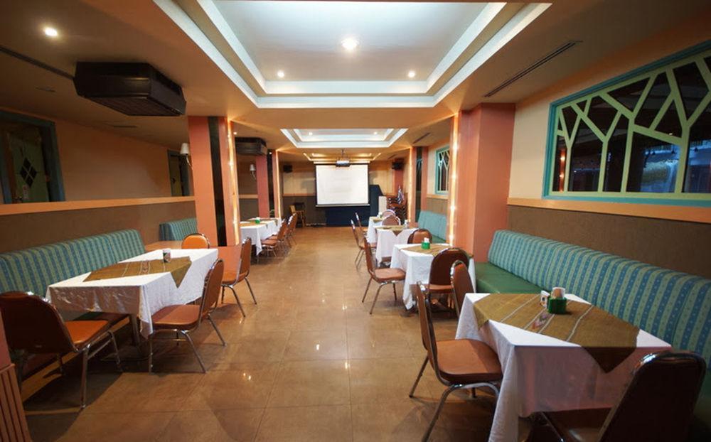 Dhevaraj Hotel 3*