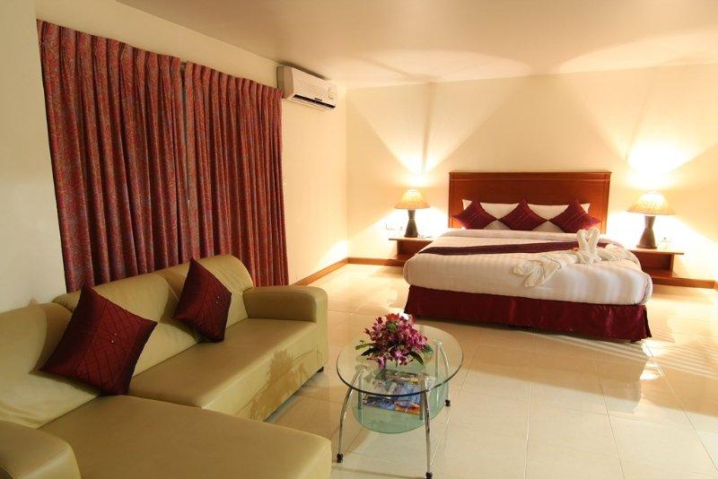Eastiny Hotel 4*