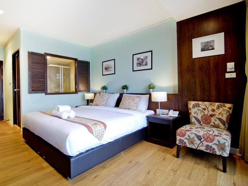 The Twelve Hotel