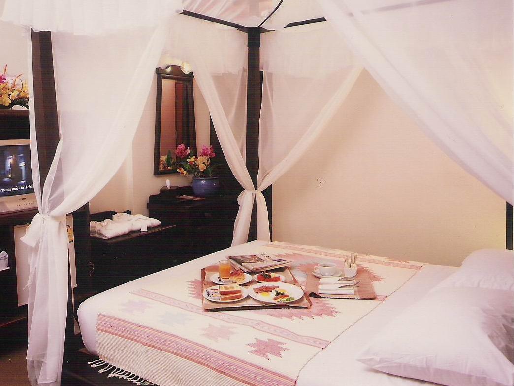 Karinthip Village 3*