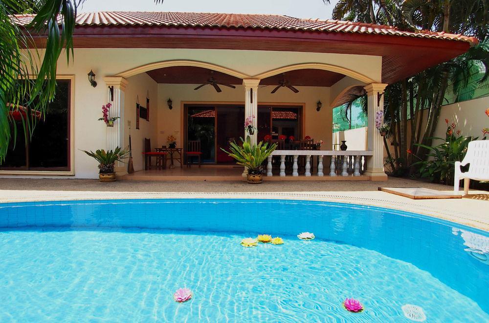 Coconut Paradise Villa *