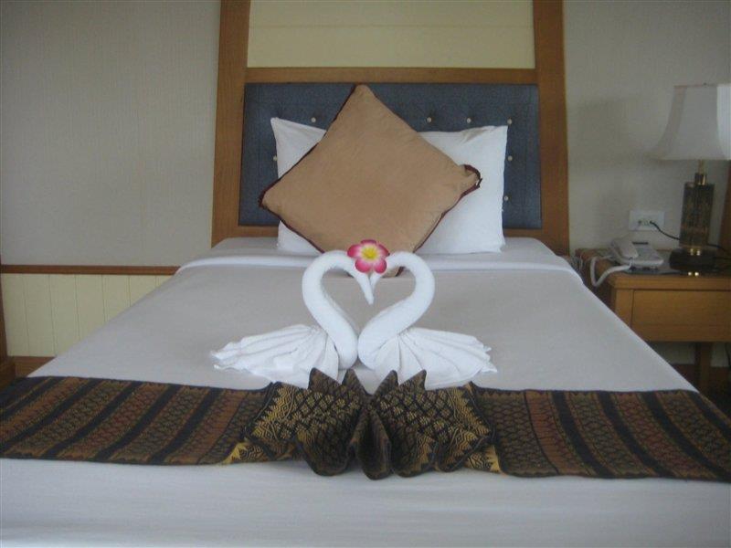 Aunchaleena Front Resort, Koh Chang Hotel Bang Bao Beach